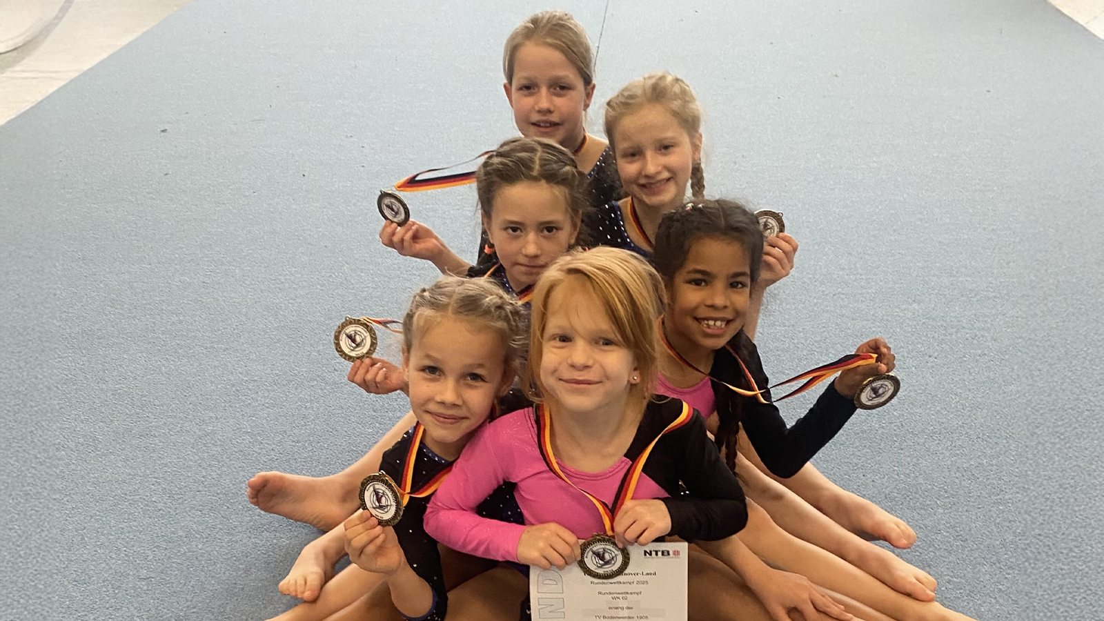 Starke Leistung in Sehnde: Turnerinnen des TV Bodenwerder turnen sich aufs Podium