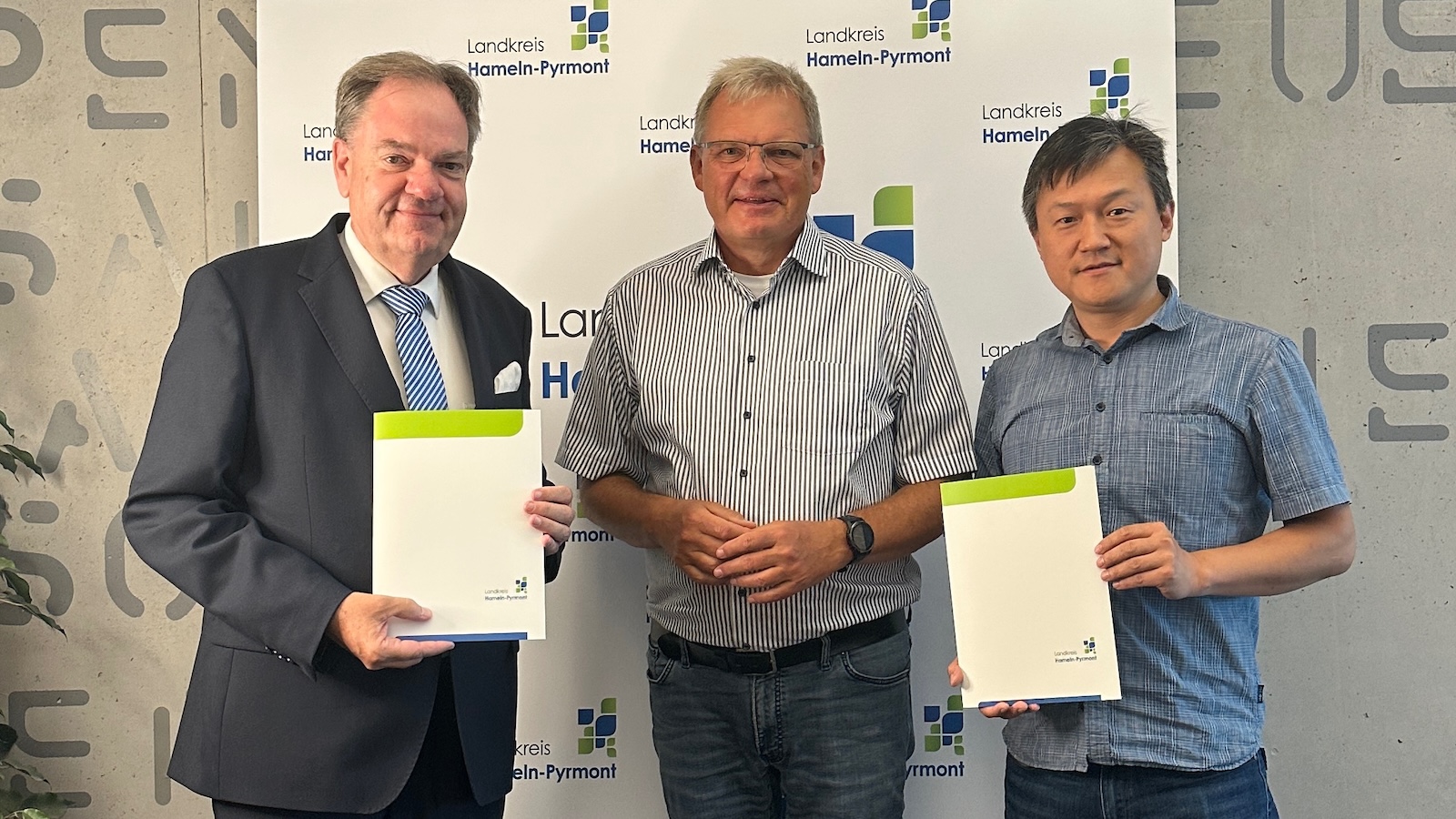 Landkreis unterstützt Musikschulen in Bad Pyrmont und Bad Münder mit Förderbescheiden