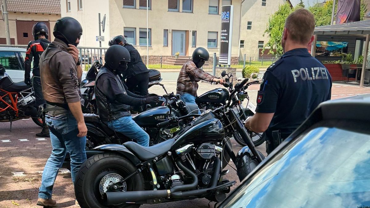 Motorrad- und Tempokontrollen in Lauenförde und Meinbrexen