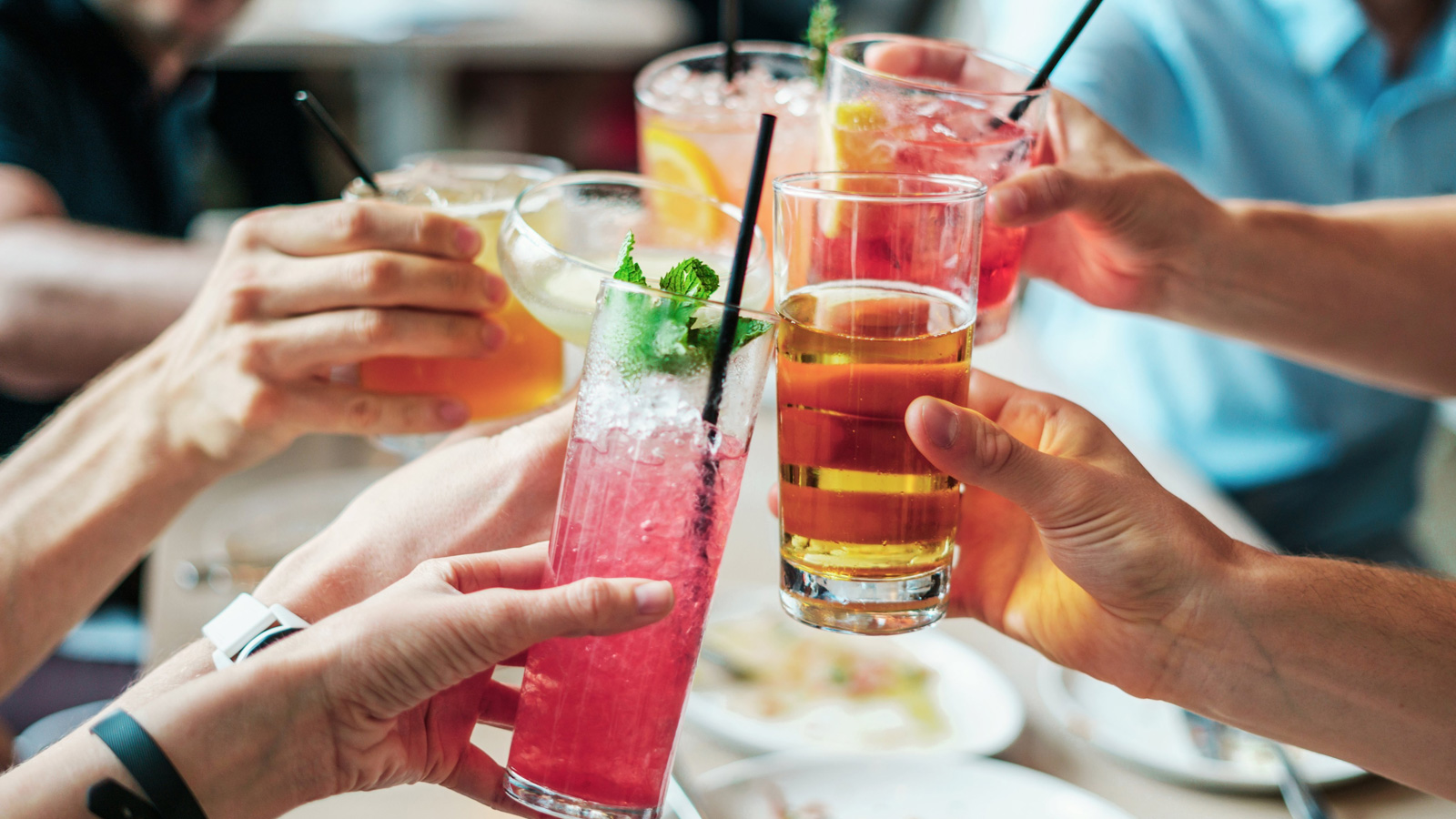 Mehrgenerationenhaus Eschershausen lädt zum 4. Cocktail-Abend mit Snacks und Gesprächen ein