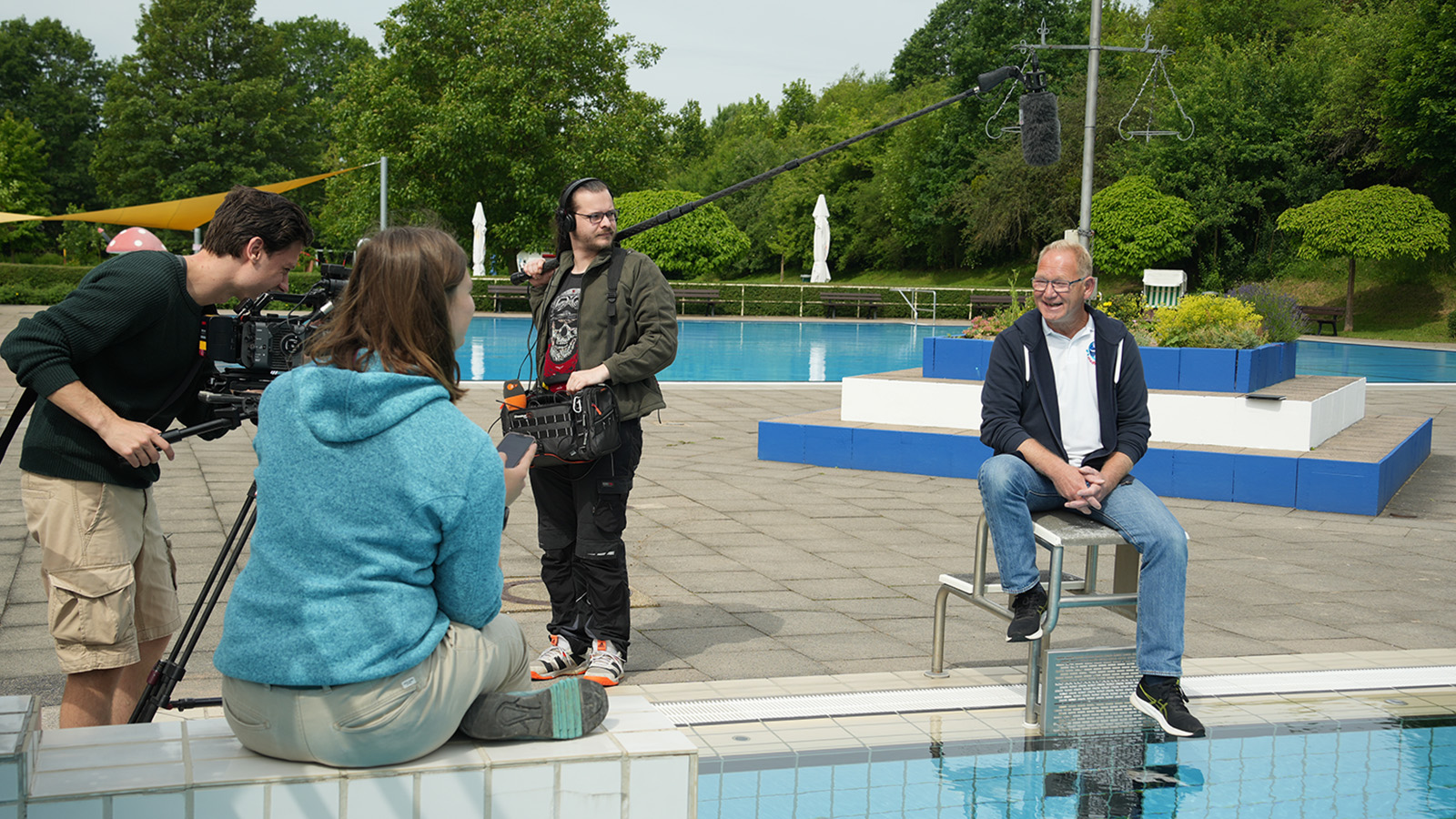 ZDF zu Gast im Freibad Stadtoldendorf: Warum fehlendes Personal für Kinder gefährlich werden kann