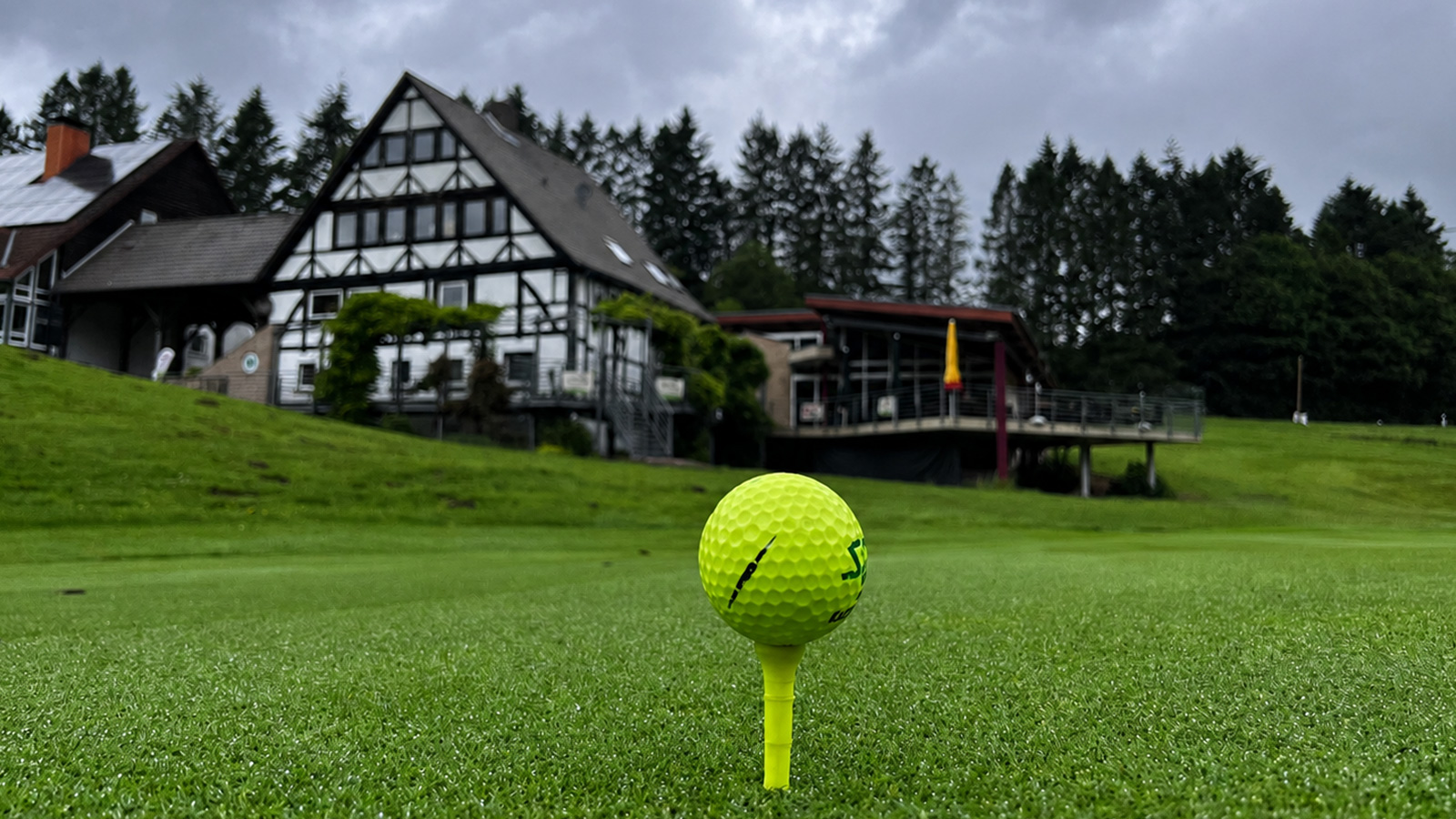 Golfclub Weserbergland lädt zum Golferlebnistag mit Schnupperangeboten, Live-Musik und Familienprogramm ein