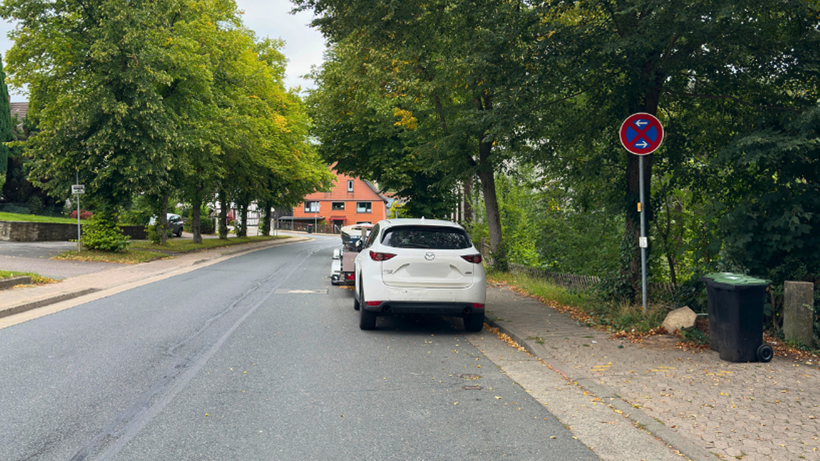 Landkreis richtet in Lauenstein neue Halteverbote für mehr Verkehrssicherheit ein