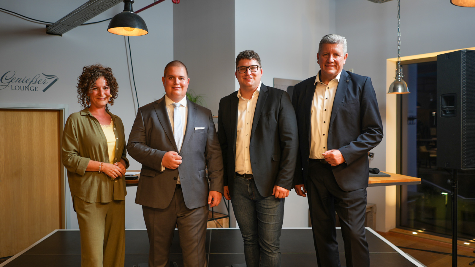 Podiumsdiskussion stößt auf enormes Interesse: Landratskandidaten beantworten die Fragen der Weser-Ith News