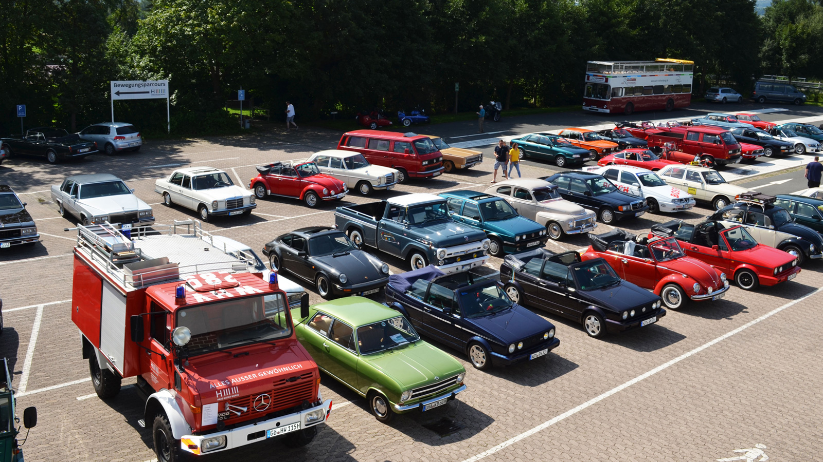 Harz-Weser-Werke laden nach Dassel: Fünfte Oldtimertour verbindet Klassiker und Inklusion