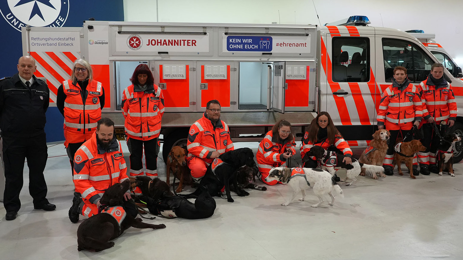 Johanniter-Rettungshundestaffel erhält neues Einsatzfahrzeug
